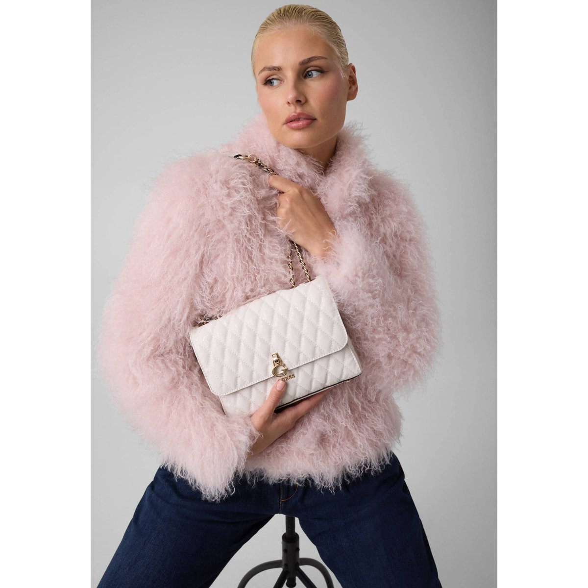 Tamara Matelassé Crossbody crème, GUESS