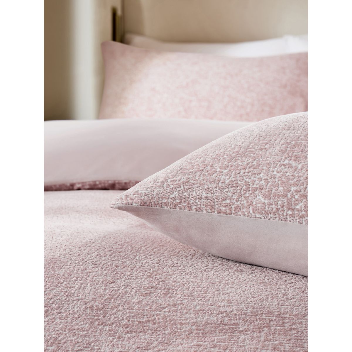 Parure housse et taie en jacquard chenille rose, NEXT