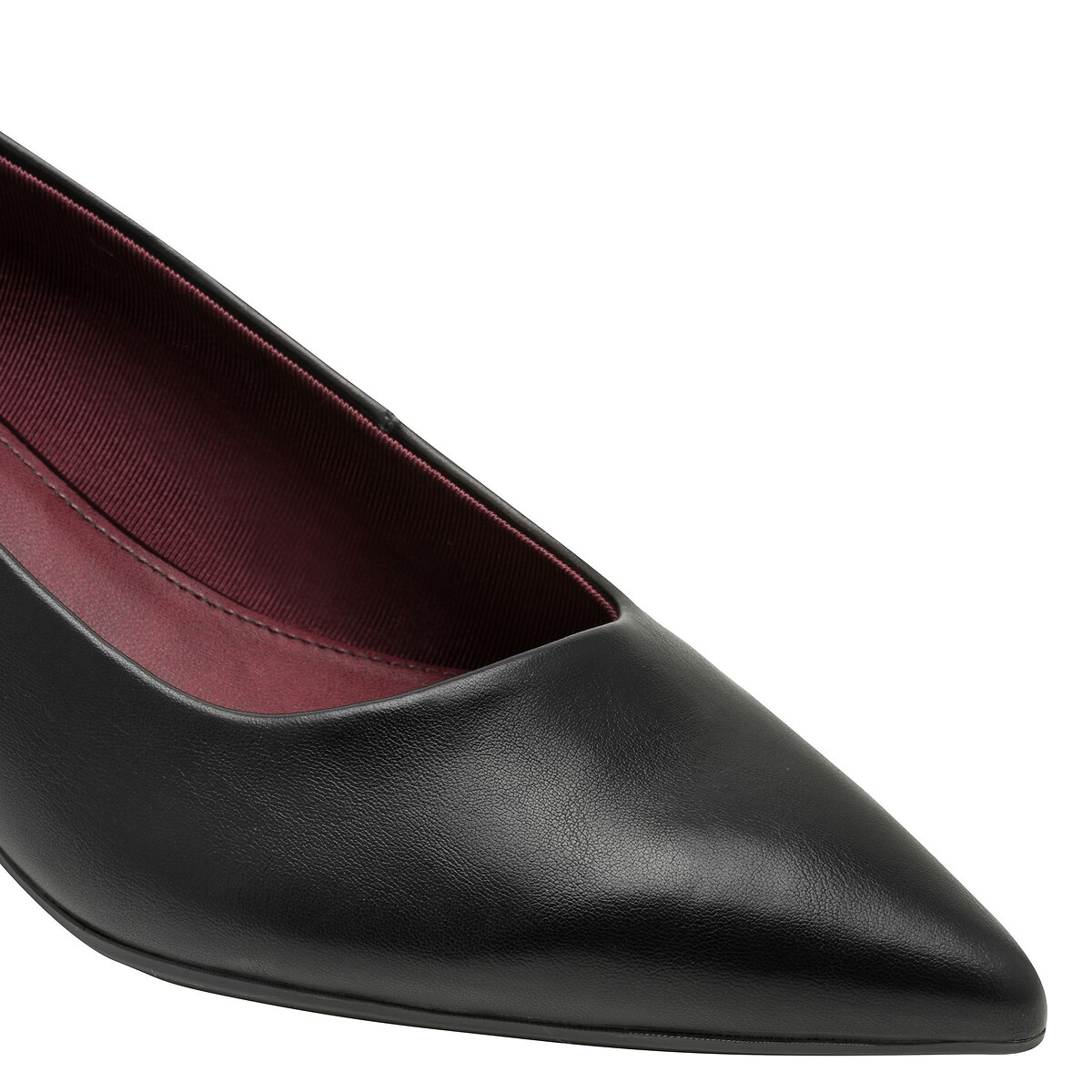 Escarpins pointus en cuir noir, TAMARIS