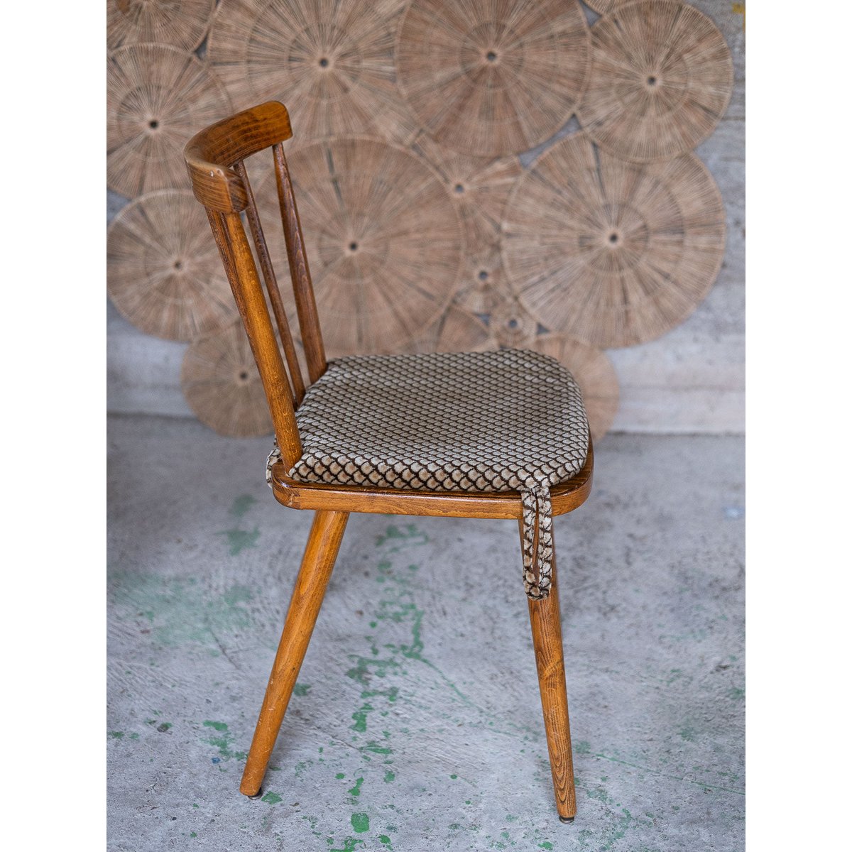 Chaise scandinave vintage Alma N°2048 - Bon état bois clair, DEBONGOUT