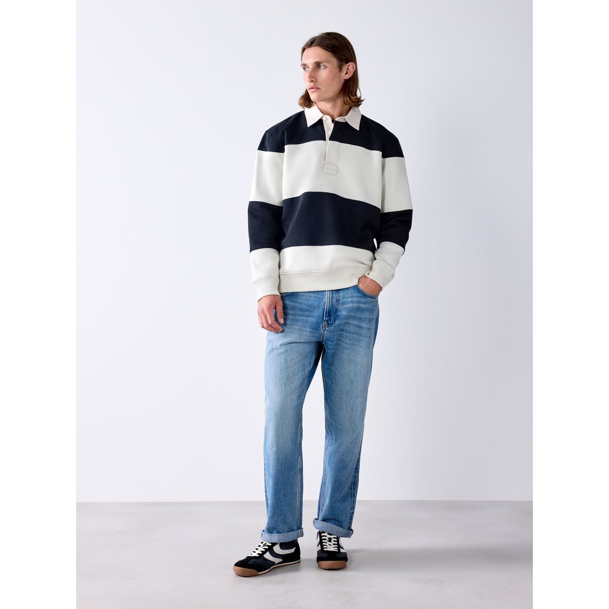 Sweat style rugby avec col polo rayures marine/bleu/écru, NEXT