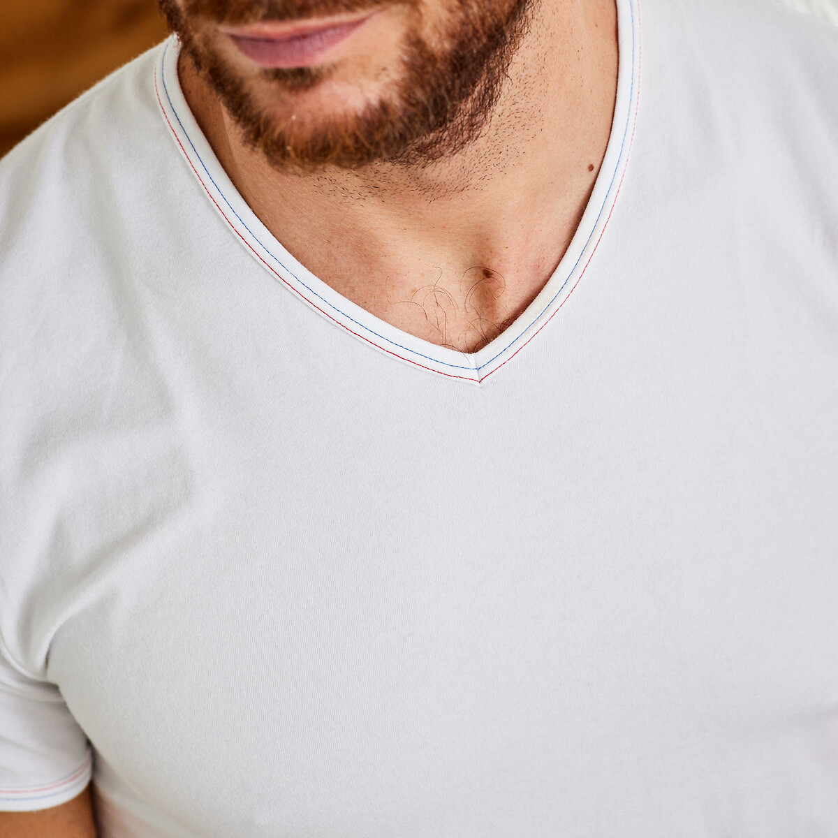 T-shirt com decote em V, mangas curtas branco, EMINENCE