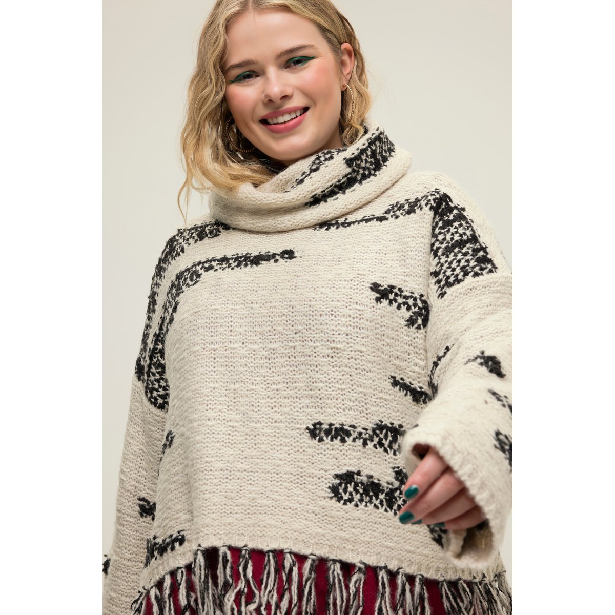 Pull à col roulé, oversized, maille Jacquard blanc cassé, STUDIO UNTOLD