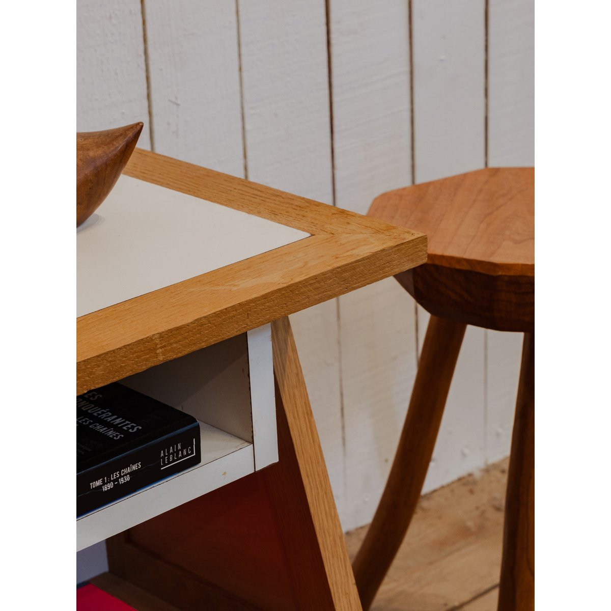 Paire de tables de chevet en bois Maïa N°1471 - Bon état bois clair, DEBONGOUT