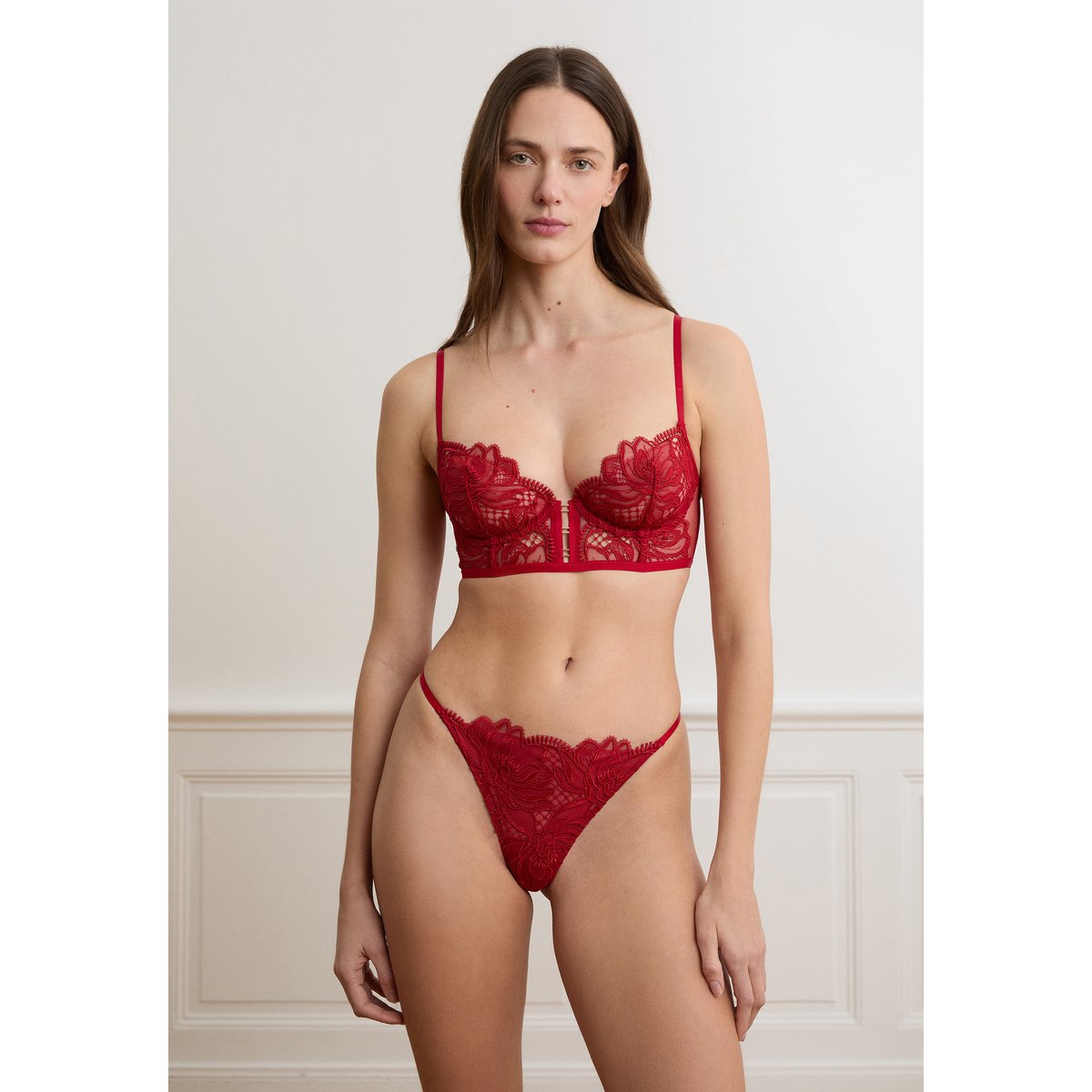 Soutien-gorge triangle en guipure WILD NIGHT rouge, ETAM