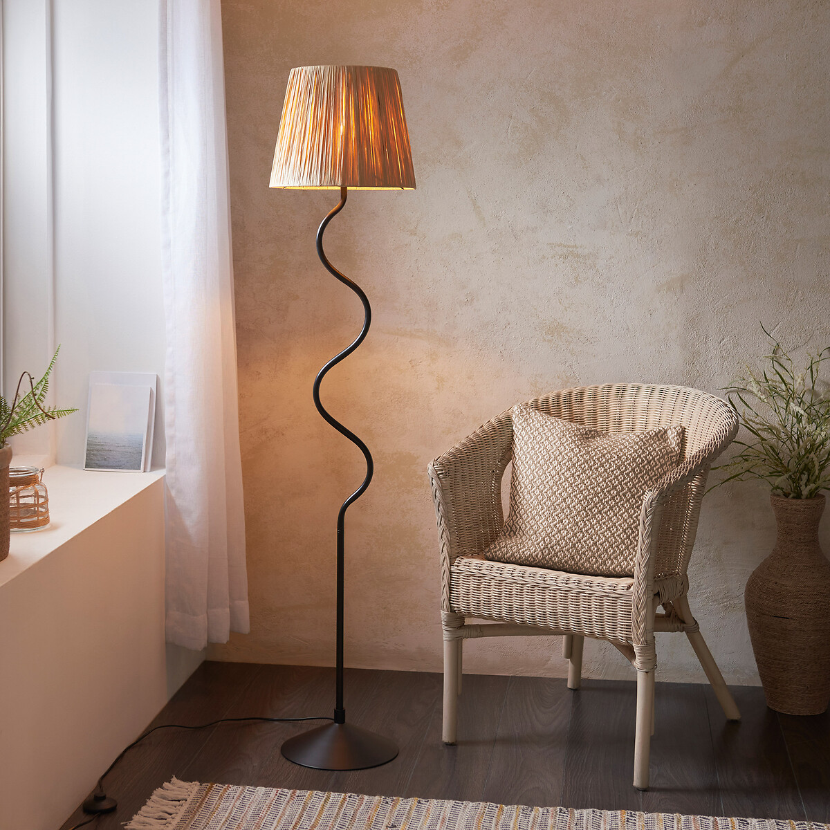 Wesley Wriggle Floor Lamp black, ÉDITÉ