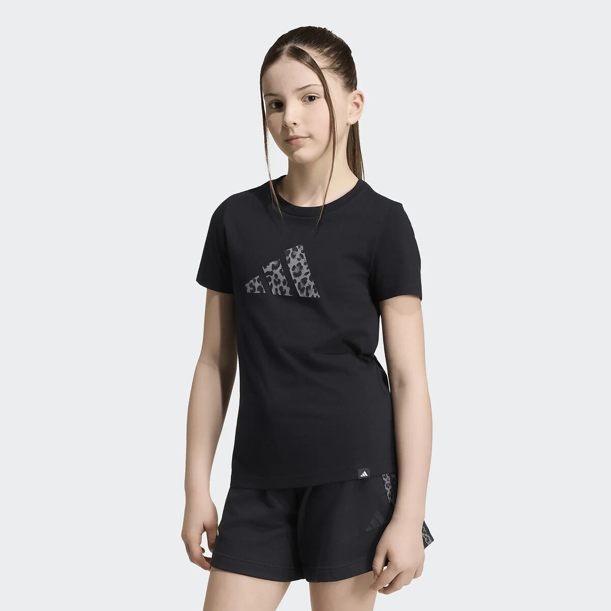 T-shirt manches courtes avec imprimé léopard noir, adidas Performance