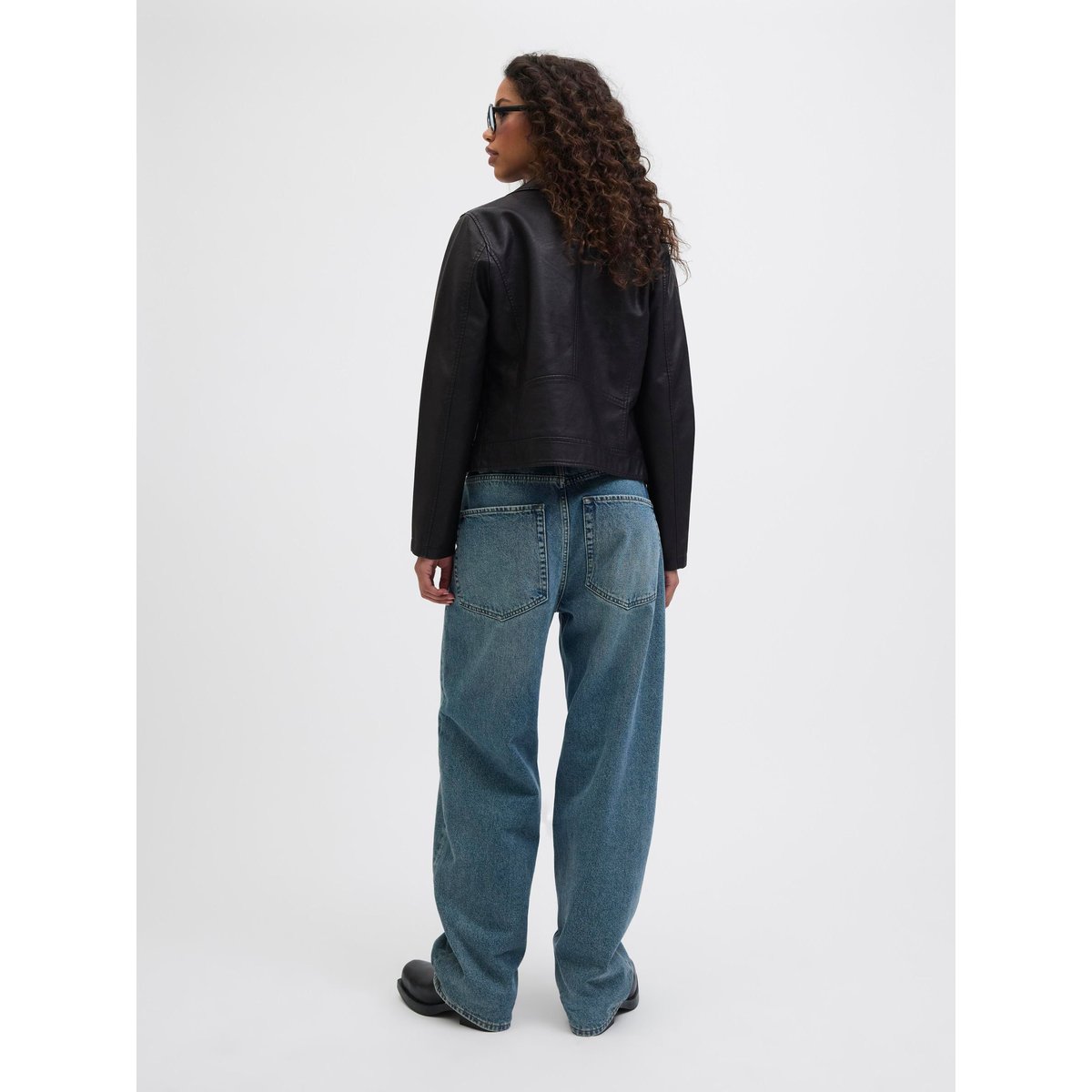Blouson court en simili  noir, JJXX