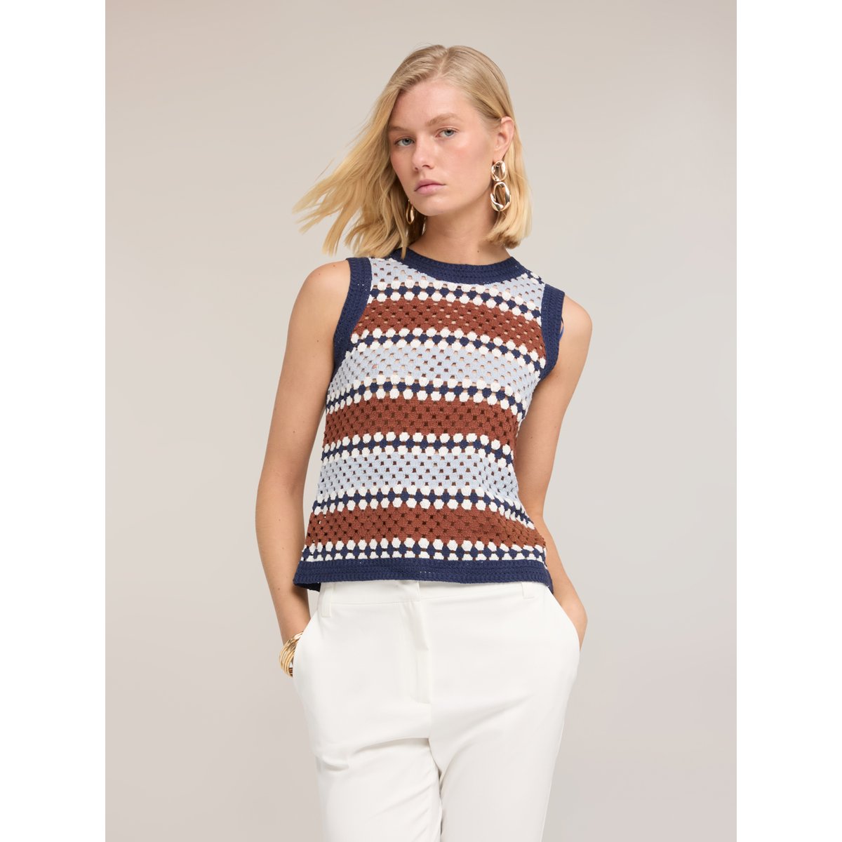 Pull en tricot crochet bleu, MOTIVI