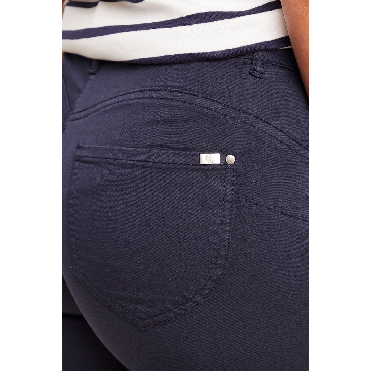 Bermuda droit bleu marine, BREAL