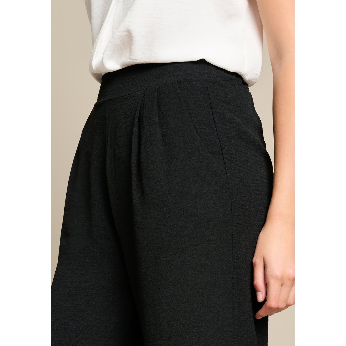Pantalon ample fluide noir, LOLALIZA