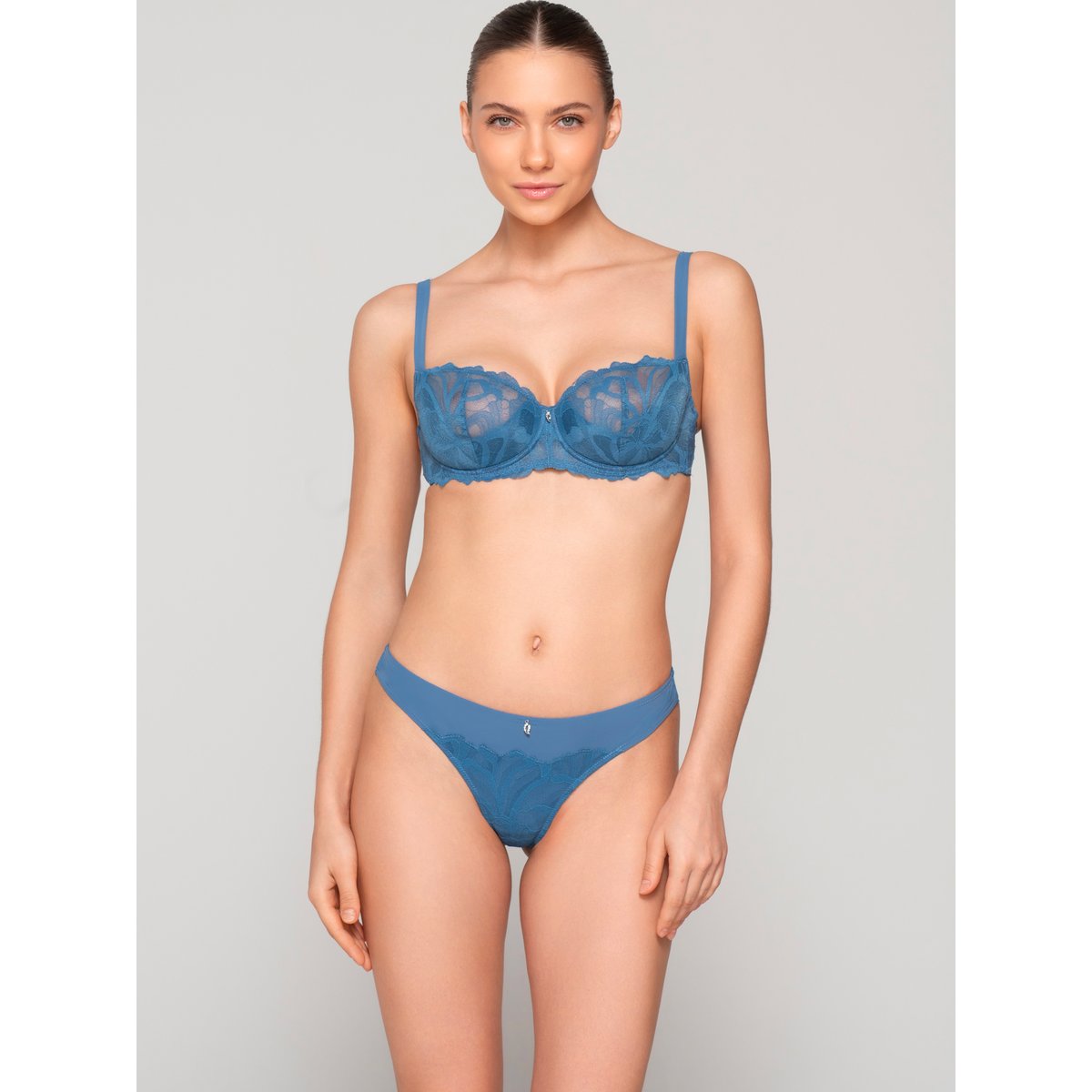 String MELODY bleu, LUNA SPLENDIDA