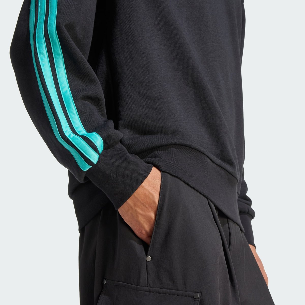 Sweat-Shirt Mercedes - Amg Petronas Formula 1 Team Dna Sweat-Shirt Mercedes - Amg Petronas Formula 1 Team Dna black / semi mint rush, adidas Performance