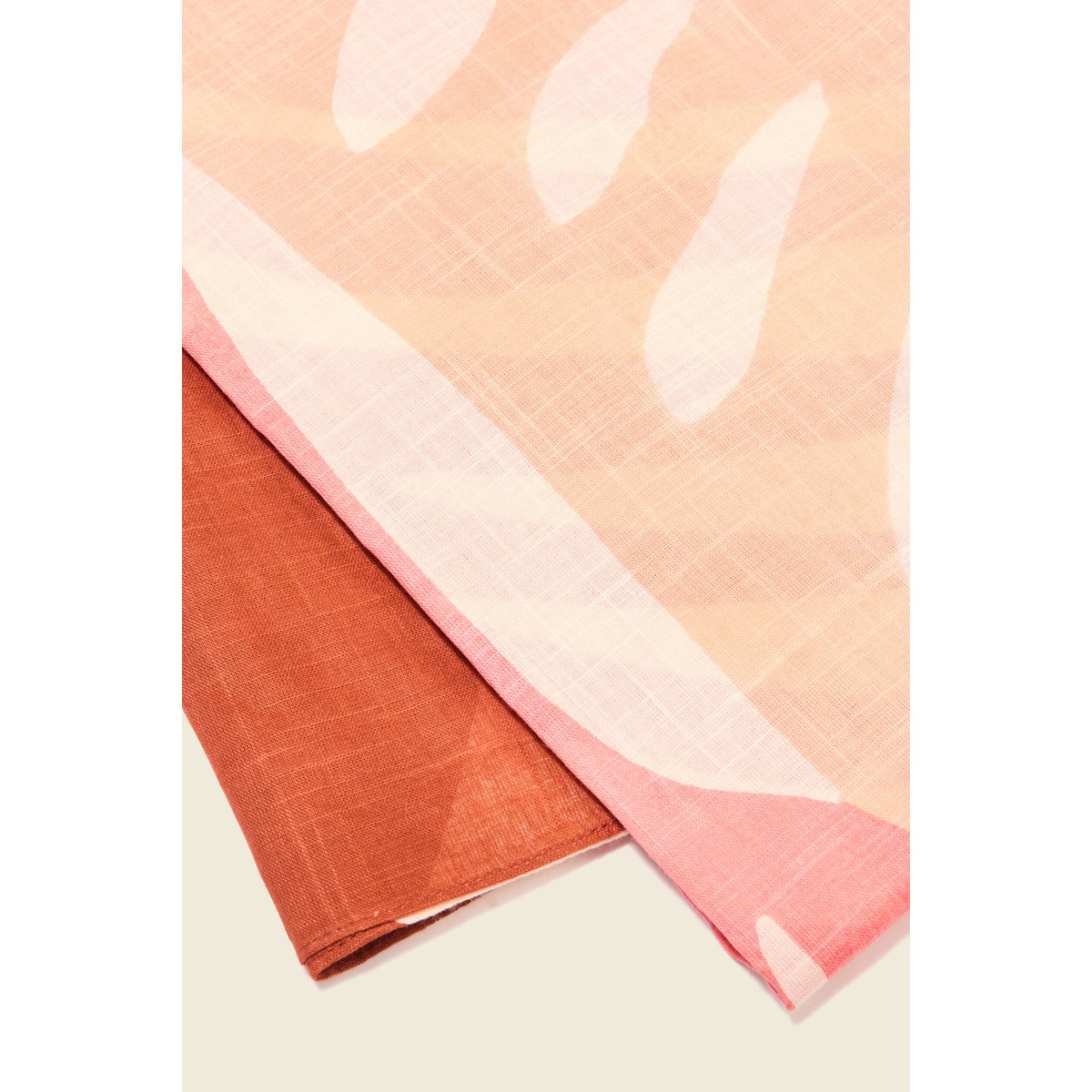 Foulard jaune, BONOBO