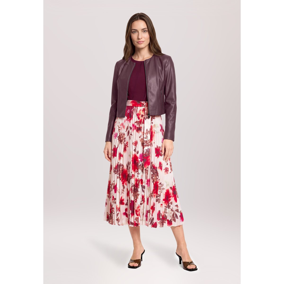 Robe de cocktail à plis patch dark red/cream, VERA MONT