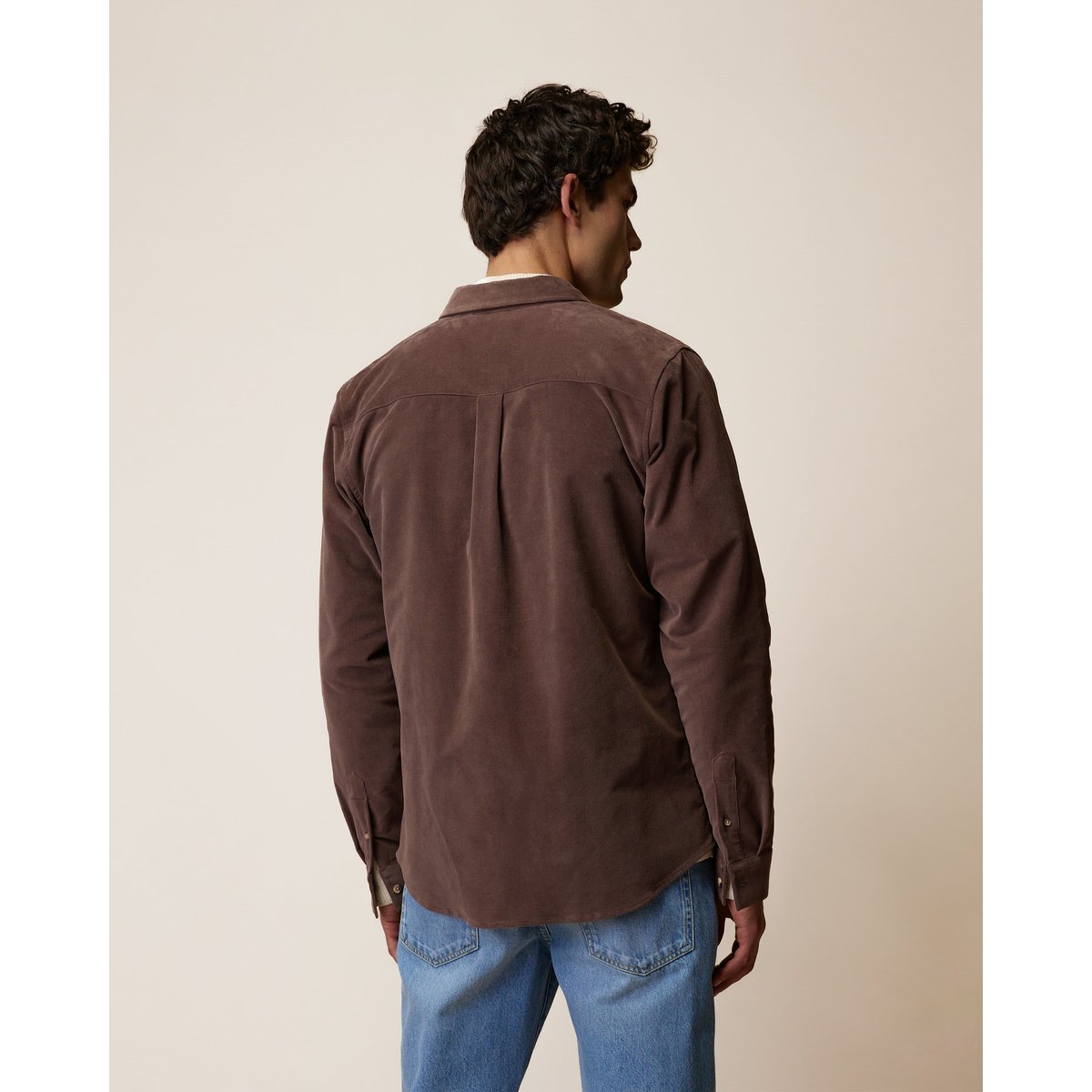 Chemise en velours chocolat, FAGUO