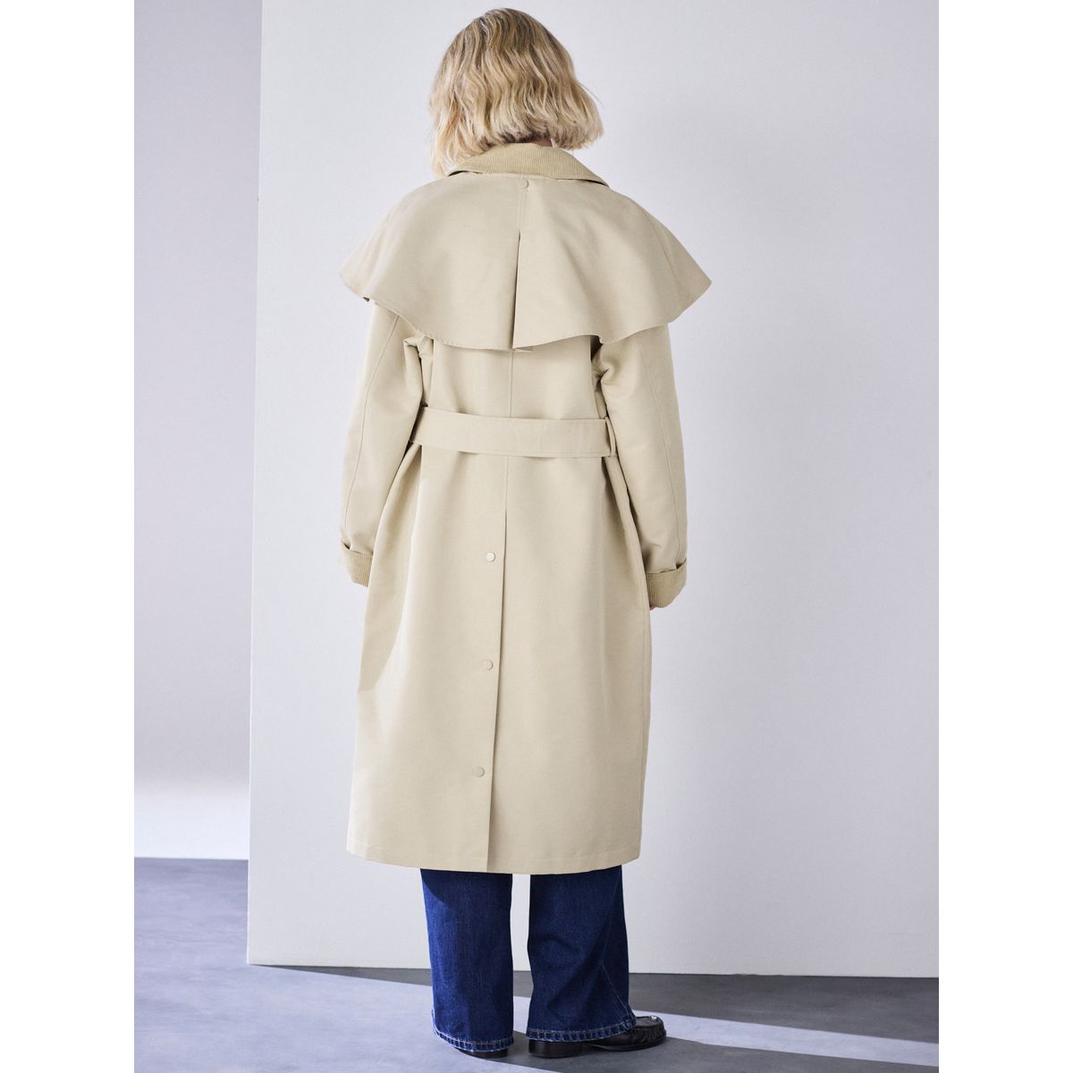 Trench-coat cape grège, NEXT