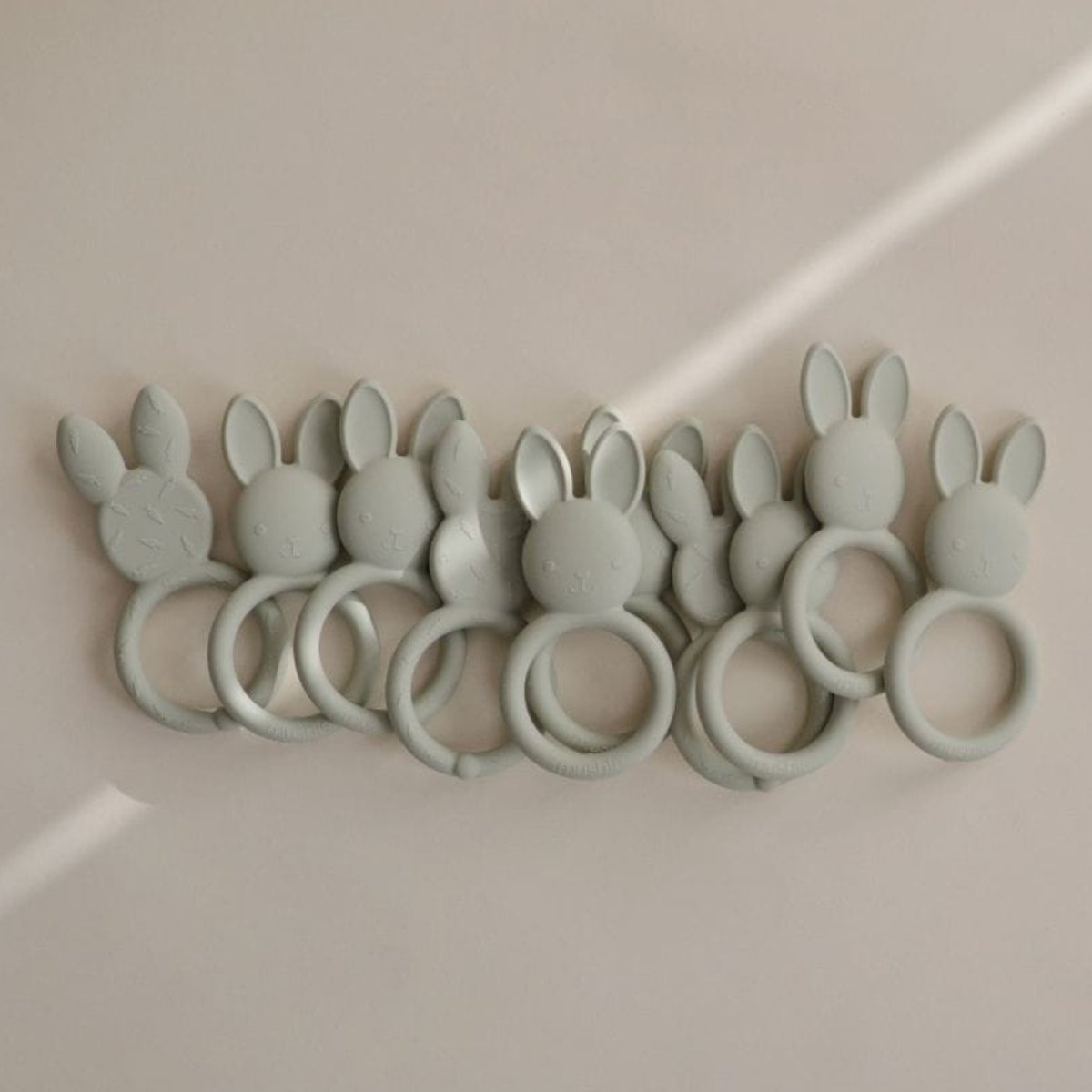 Anneau de dentition en silicone vert d'eau, MUSHIE