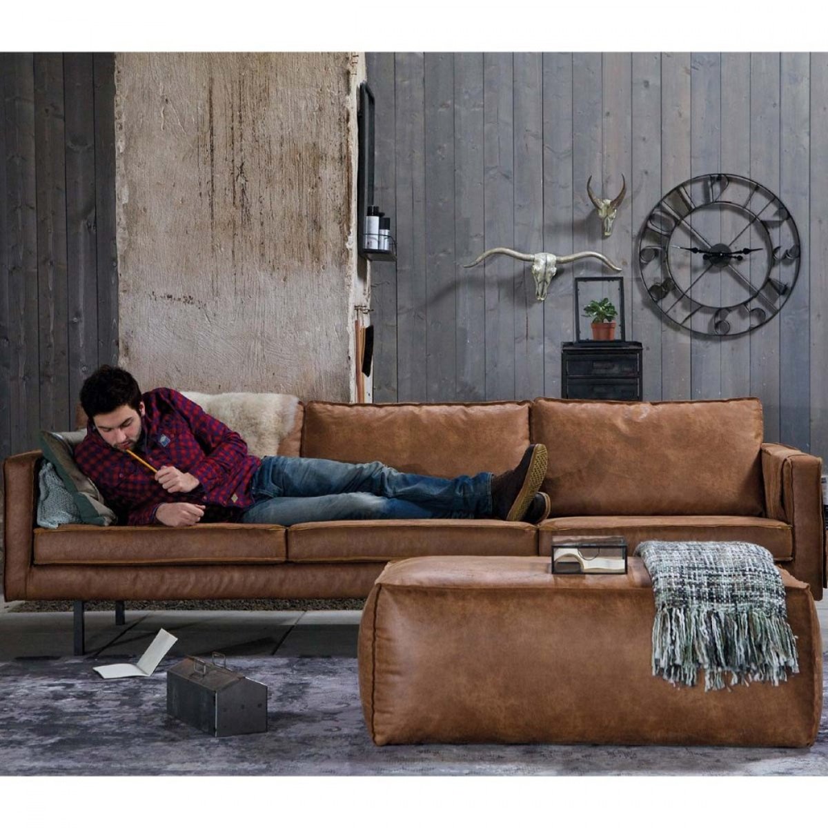 Canapé moderne 4 places en velours - RODEO cognac, WOOOD