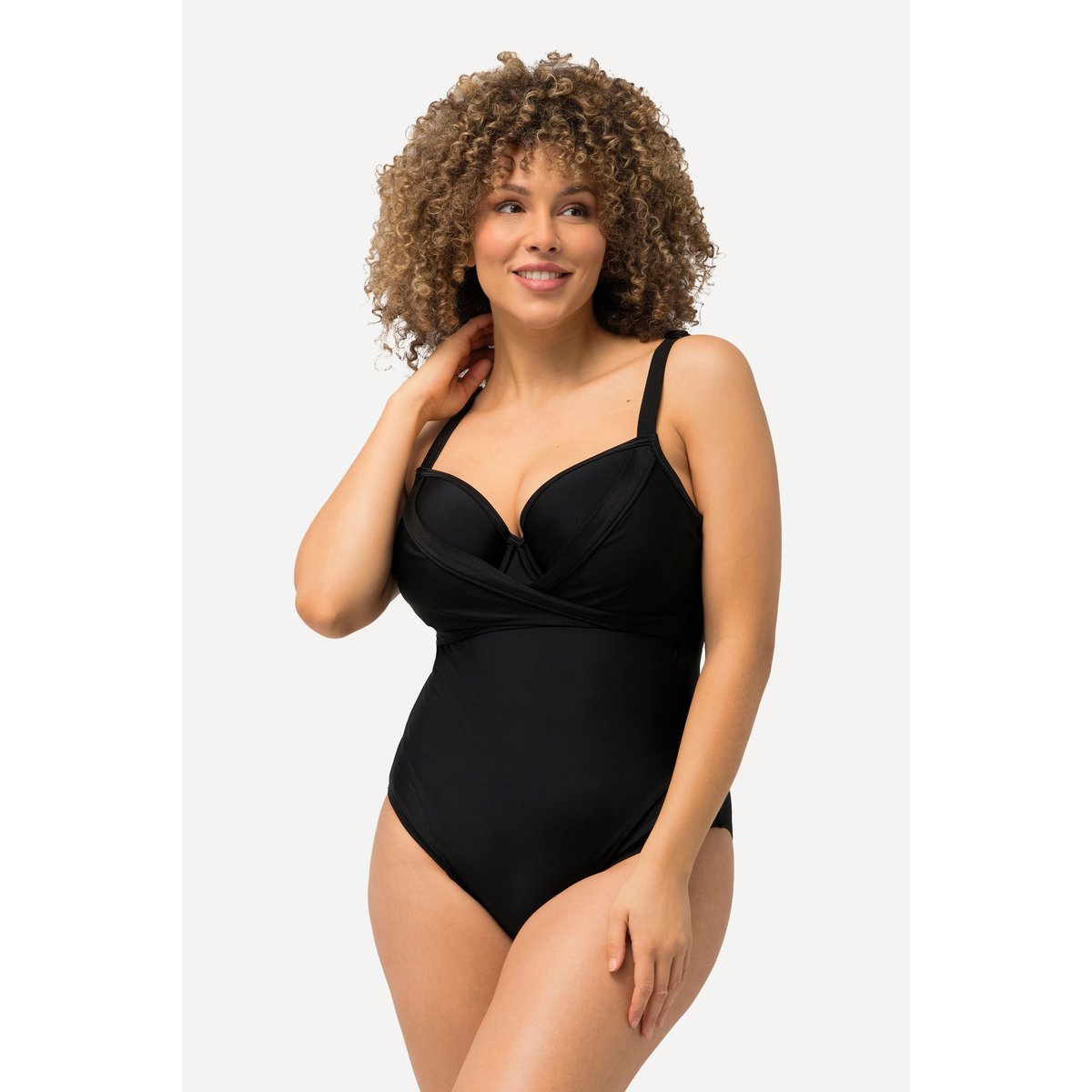 Maillot de bain à bonnets souples. Effet noir, ULLA POPKEN