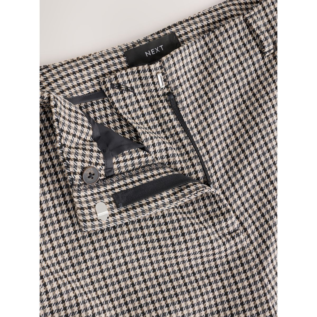 Pantalon slim ajusté à motif pied-de-poule naturel, NEXT
