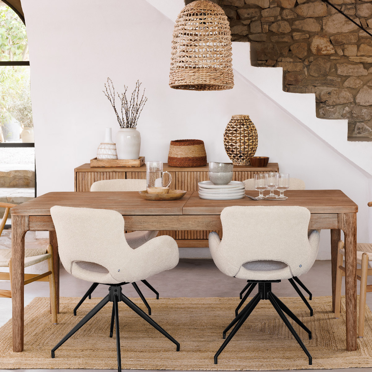 Table à manger extensible bois d'acacia massif 6 à 8 couverts SABOR bois naturel, ATMOSPHERA