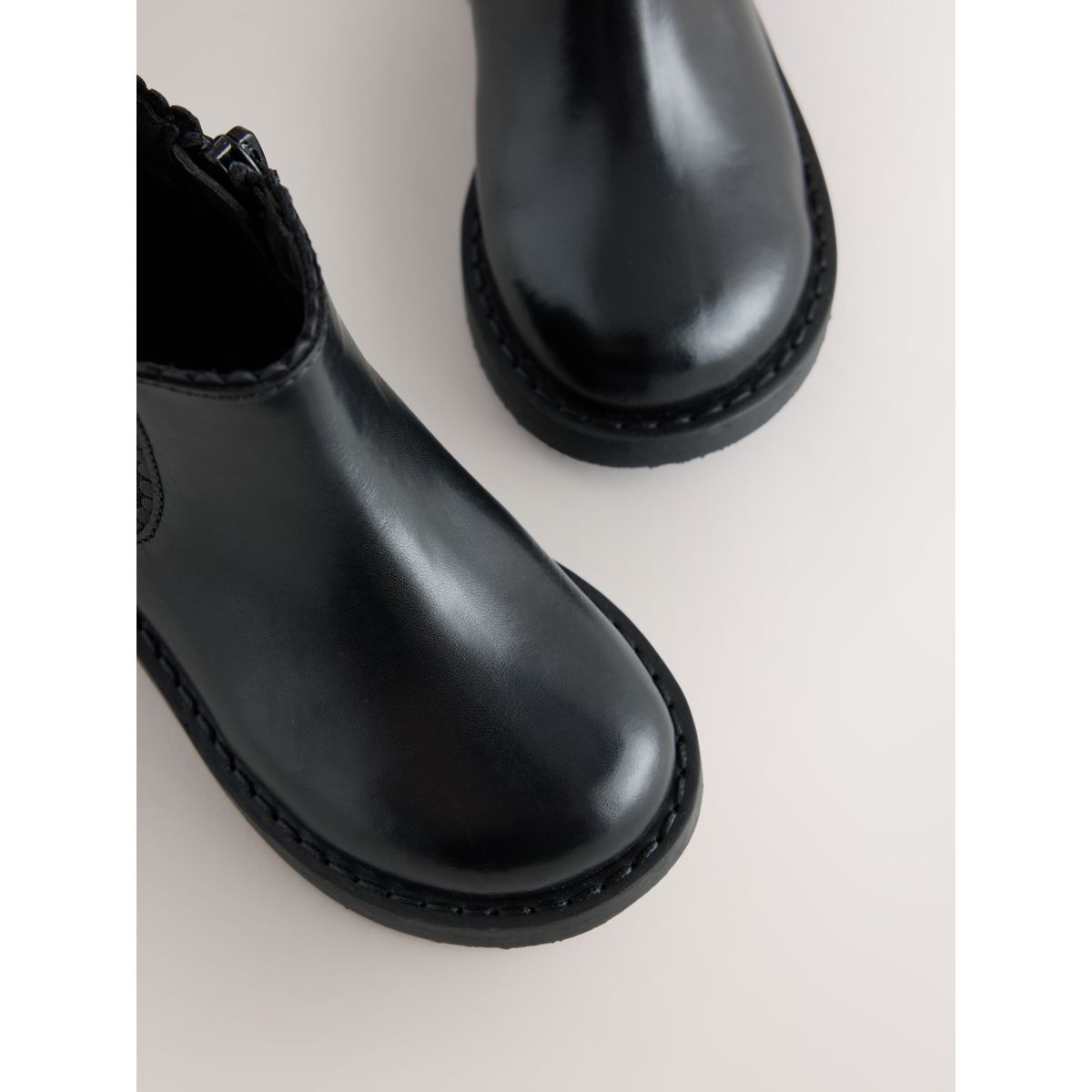 Bottines chelsea en cuir noir, NEXT