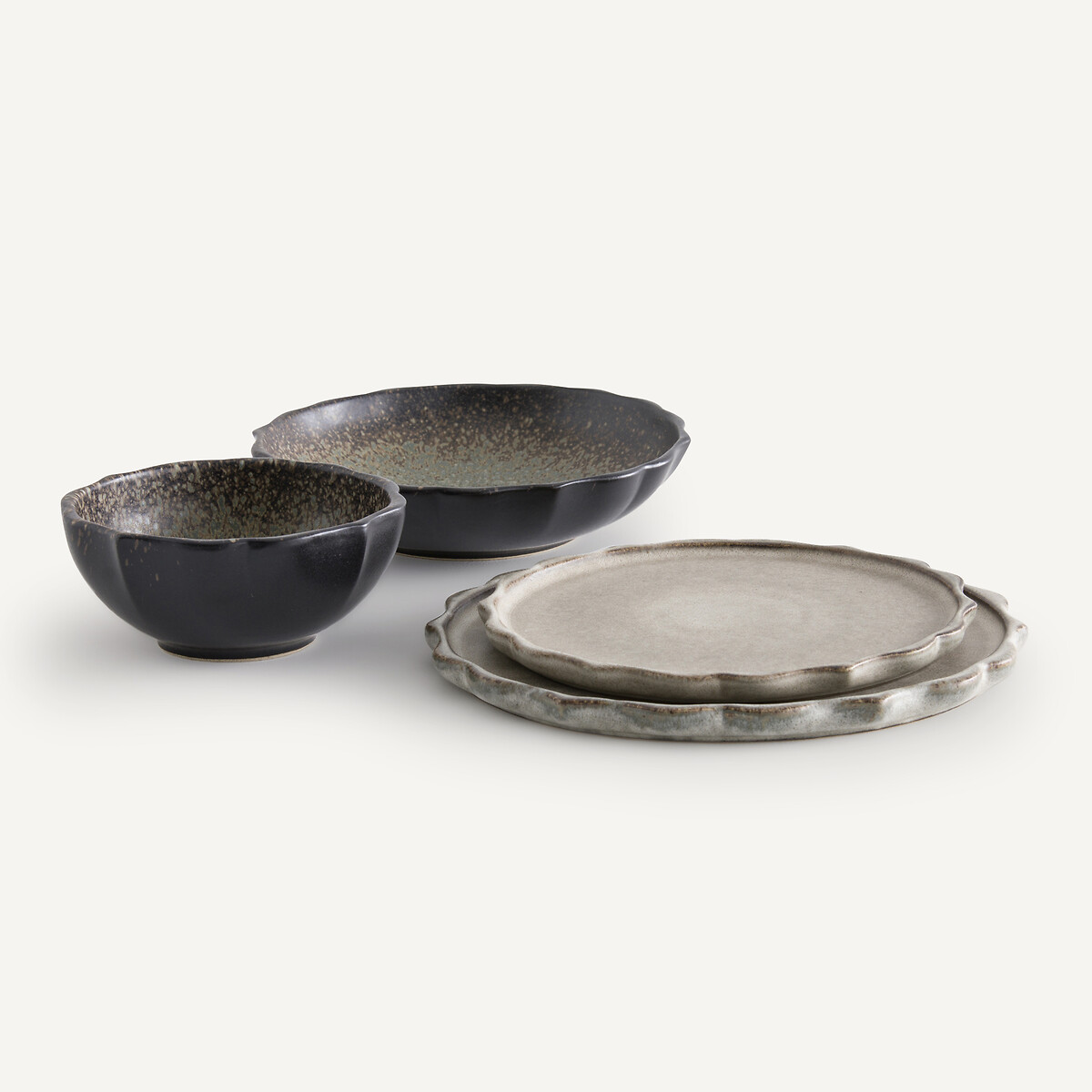 Lot 4 assiettes plates grès émail réactif, Arigato blanc grisé, AM.PM