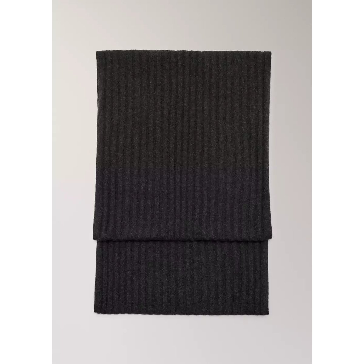 Écharpe côtelée en cachemire gris anthracite, MANGO
