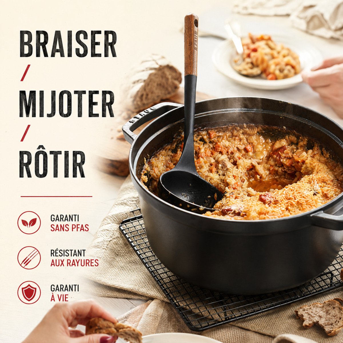 Cocotte en Fonte, Ovale noir mat, STAUB