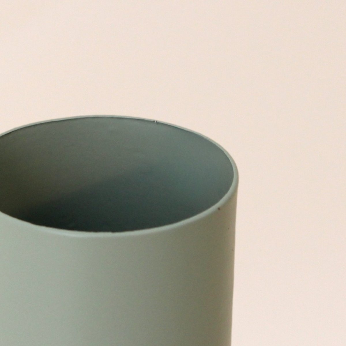 Vase tube en métal, H23cm vert, ORNAMI