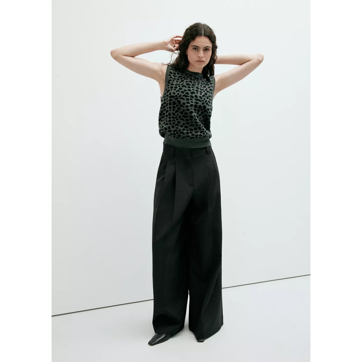 Top imprimé pois gris anthracite, MANGO