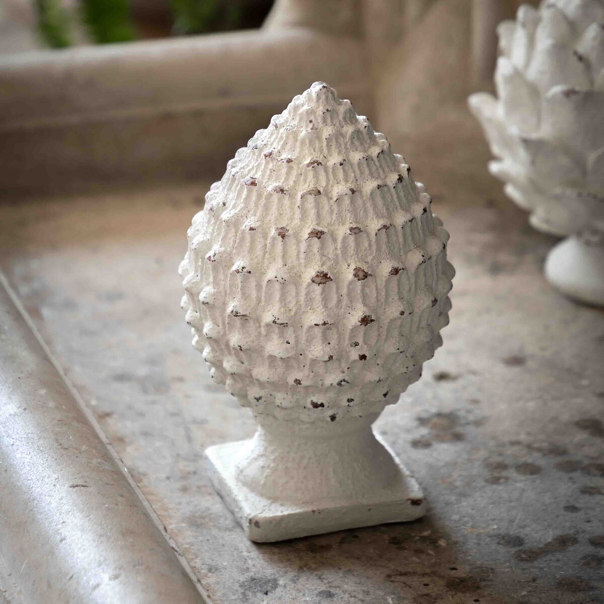 20cm Rustic Pinecone Sculpture Ornament white, ÉDITÉ