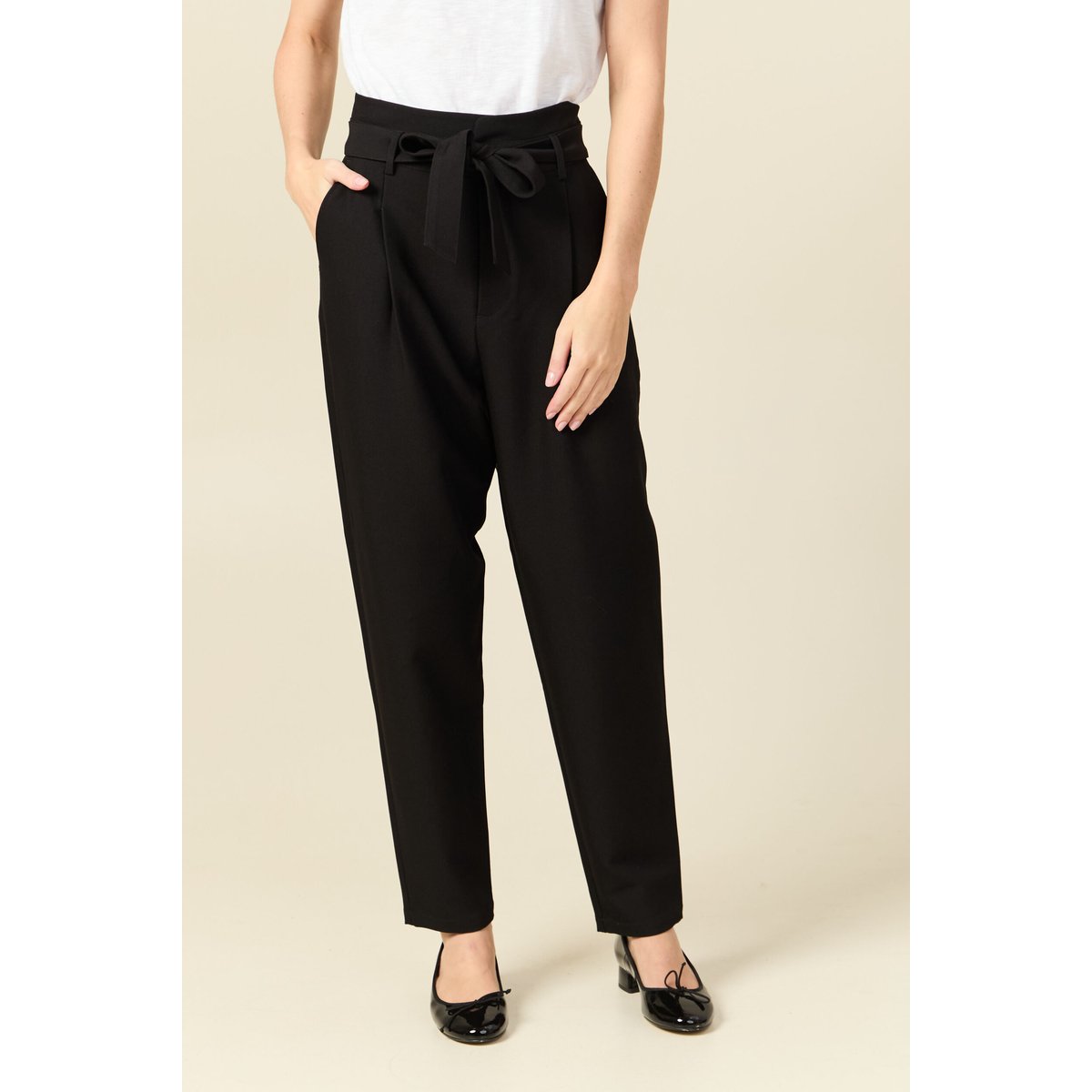 Pantalon carotte taille haute noir, BONOBO