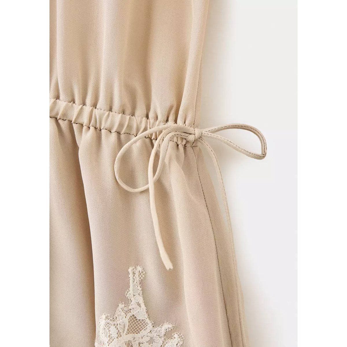 Robe courte dentelle beige, MANGO