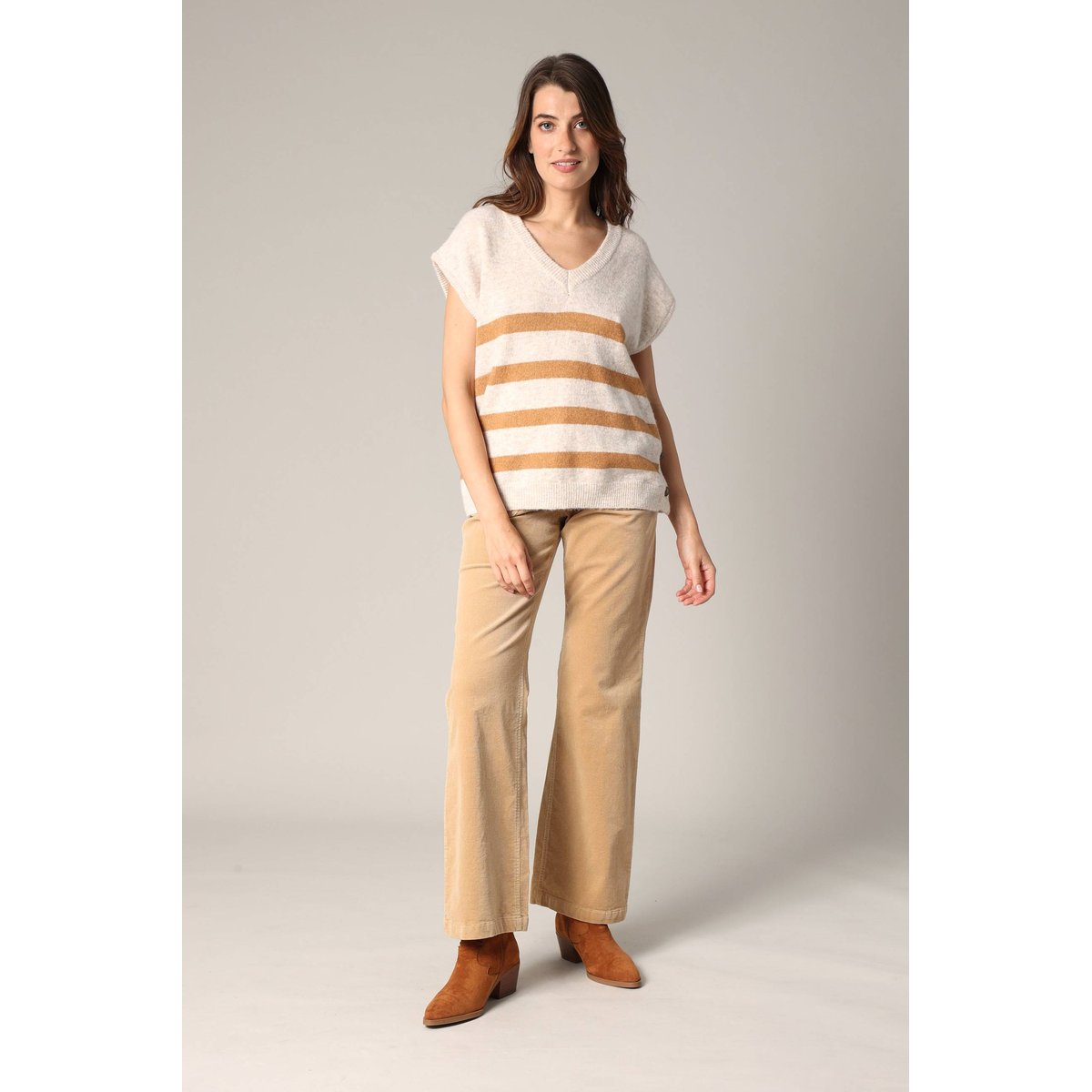 Pull en maille style marin sans manches avec boutons fantaisie BIRDY camel, DEELUXE