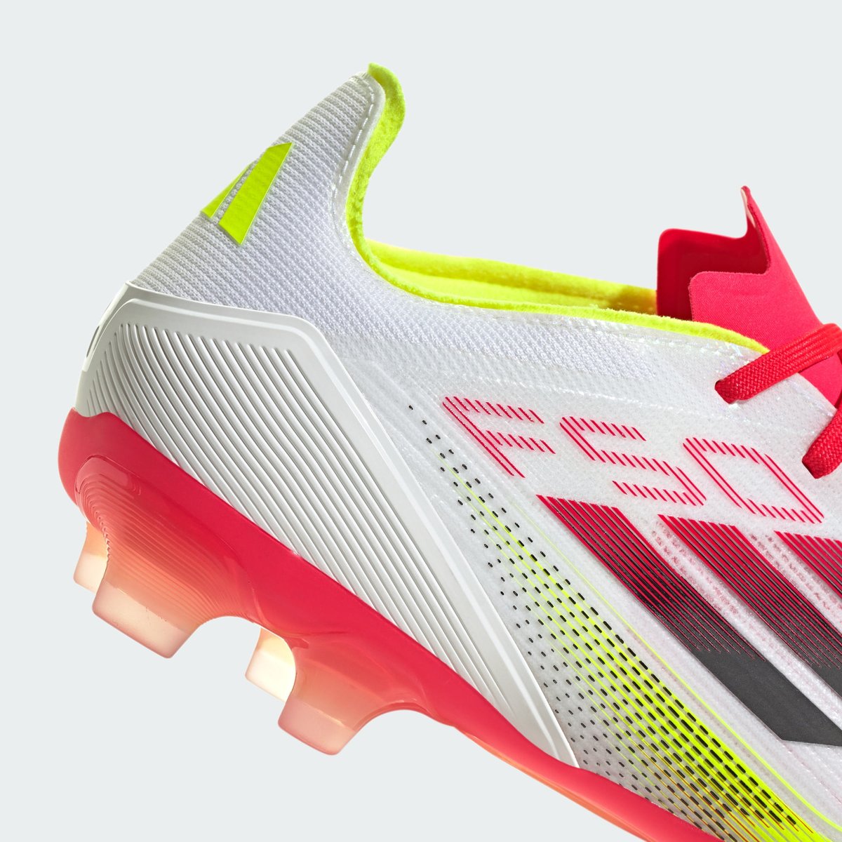 Chaussure F50 Pro Multi-Surfaces Chaussure F50 Pro Multi-Surfaces cloud white / core black / solar yellow, adidas Performance