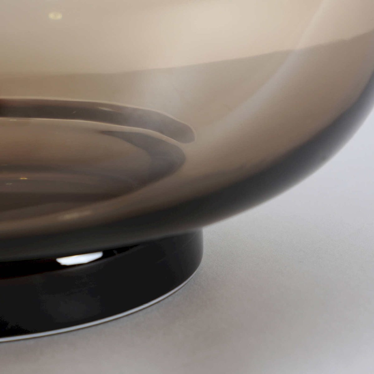 Vase contemporain en verre finition translucide brun translucide contemporain, RECOLLECTION