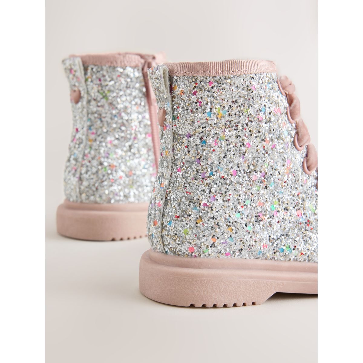 Bottines à lacets paillettes argentées/roses, NEXT