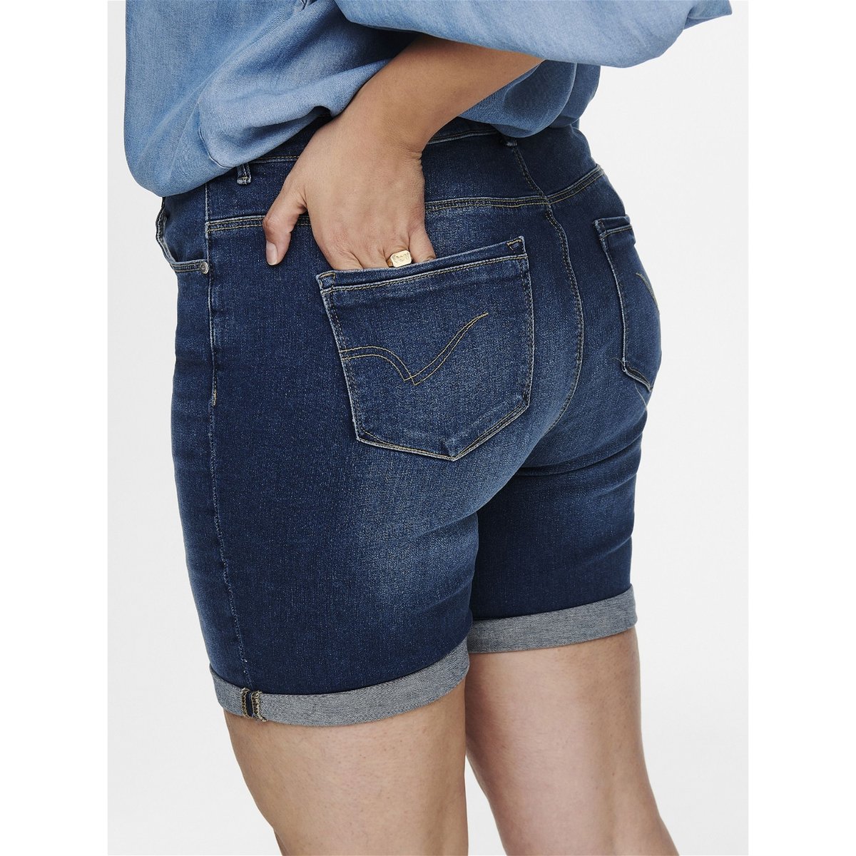 Short En Denim medium blue denim, ONLY CARMAKOMA