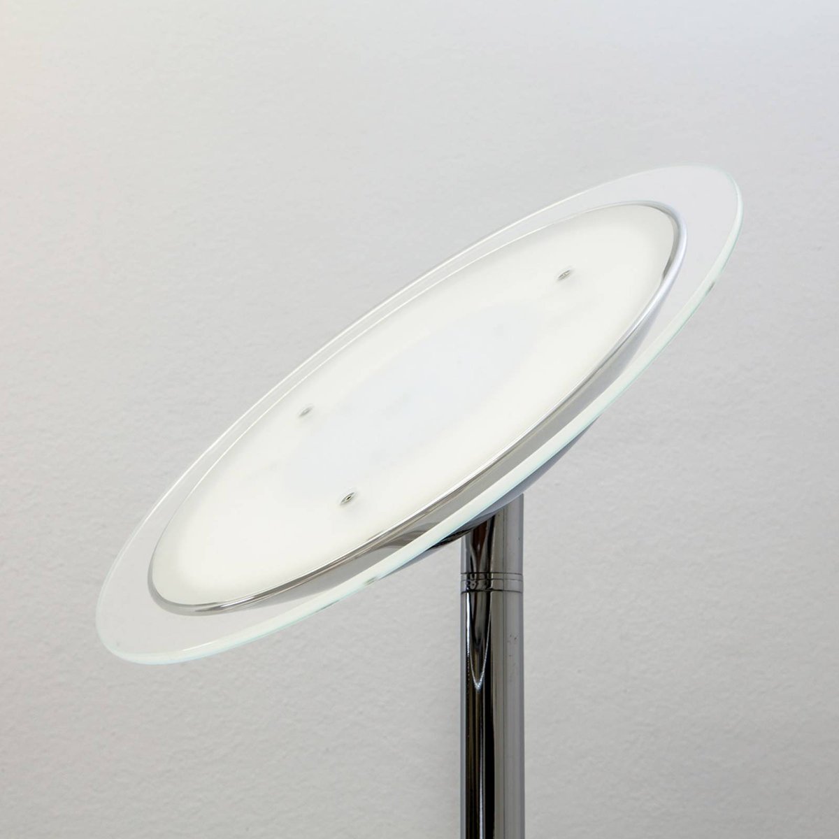 Lampadaire en métal moderneLED, Malea chromé, LINDBY
