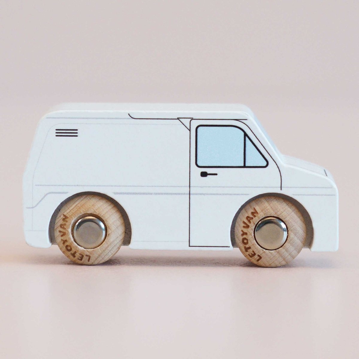 Camionnette Frank No 32 blanc, LE TOY VAN
