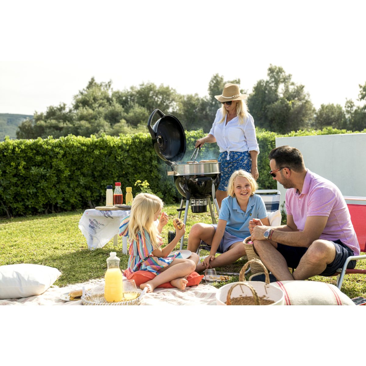 Barbecue charbon Kettle PRO noir sur pieds 47cm noir, NAPOLEON