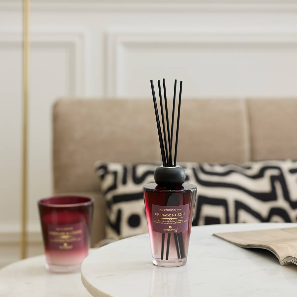 Diffuseur en verre ALMA rouge foncé, ATMOSPHERA