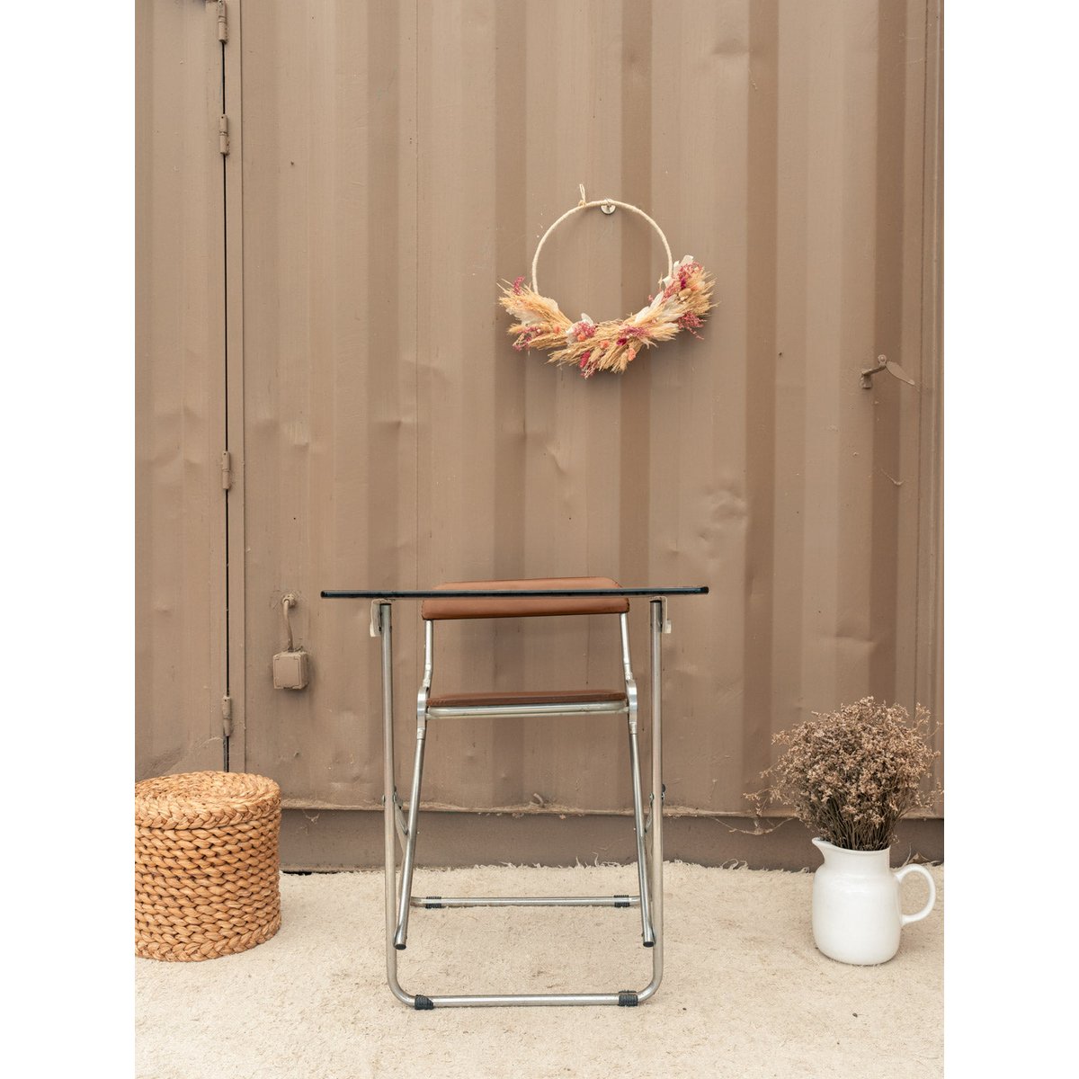 Bureau et chaise pour enfant chromé Yvan N°576 - Bon état bois foncé, DEBONGOUT