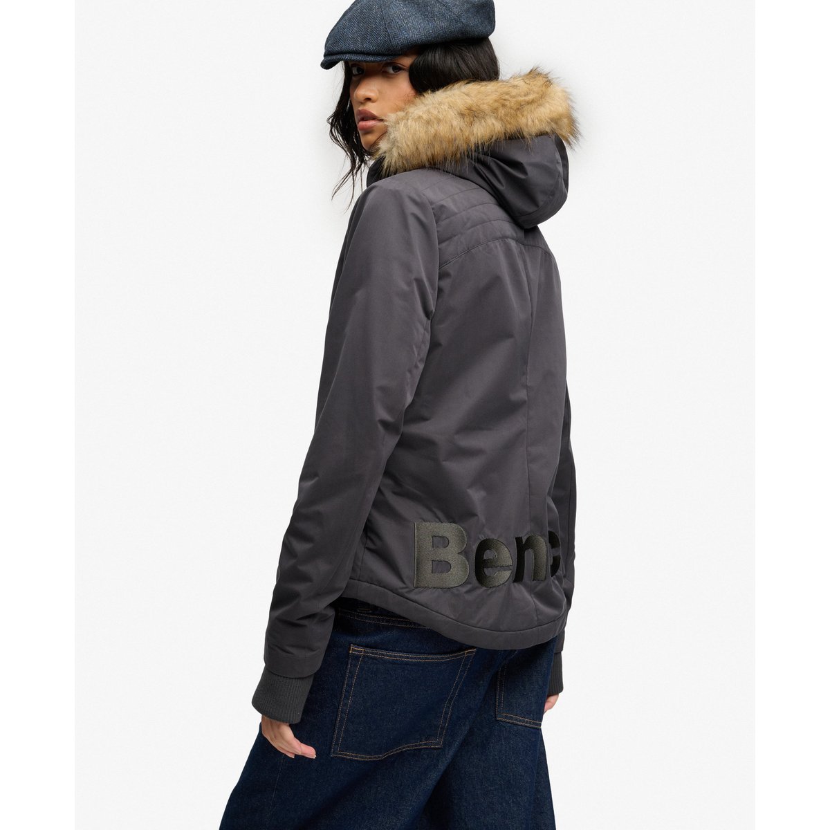 Veste Coupe-vent Bench à Capuche en imitation Fourrure gris anthracite/ gris anthracite beluga, SUPERDRY