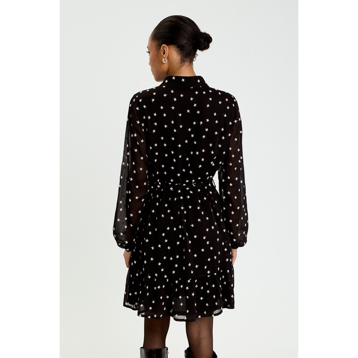 Robe brodée évasée manches longues noir, CACHE CACHE