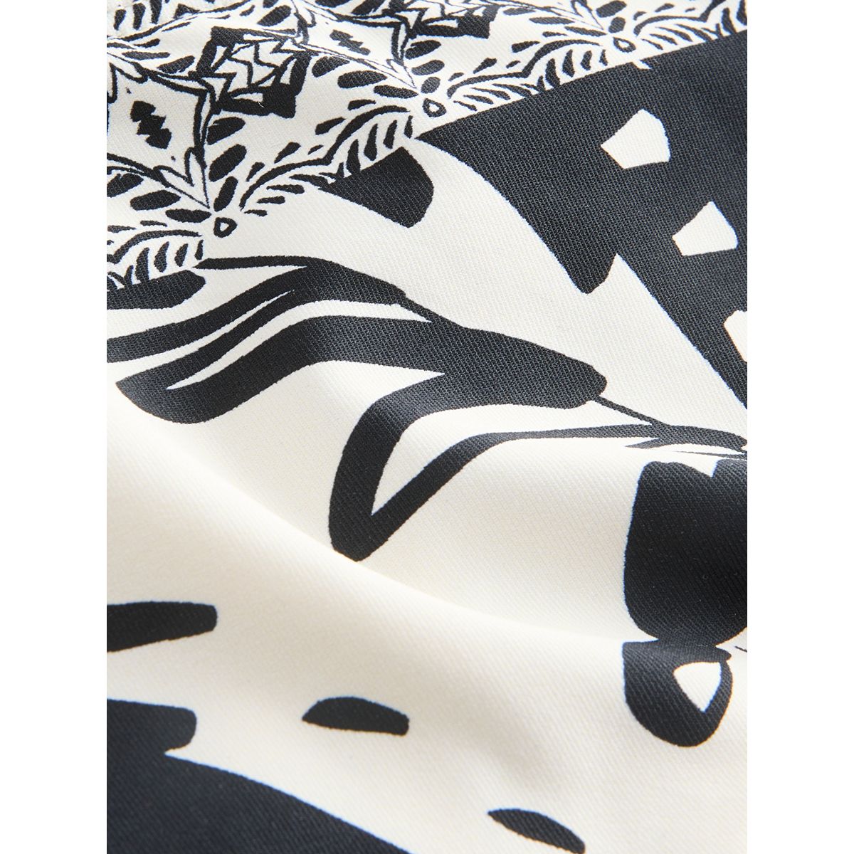 Bas de bikini échancré feuille noire/verte, NEXT