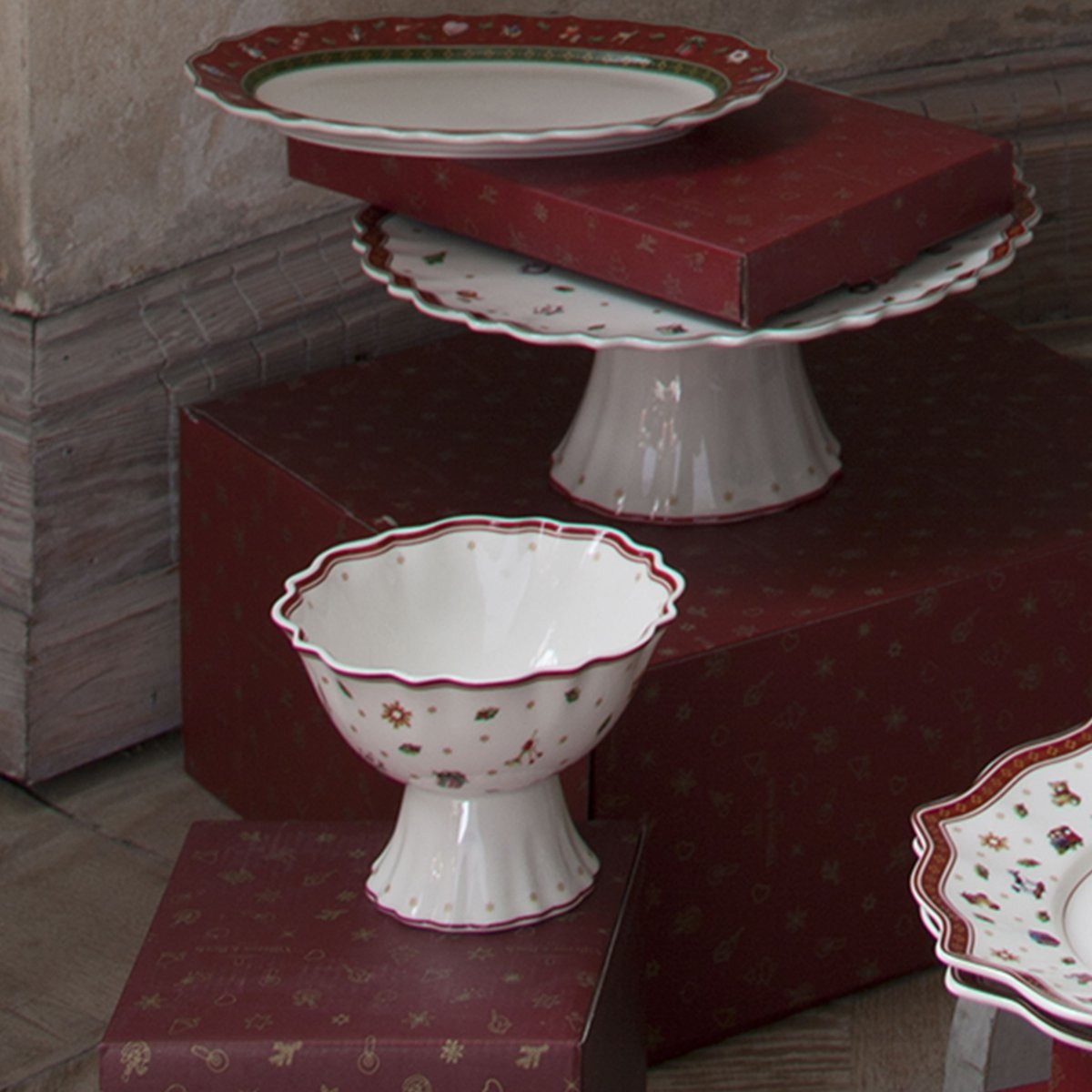 Compotier Sur Pied TOY'S DELIGHT rouge, VILLEROY & BOCH