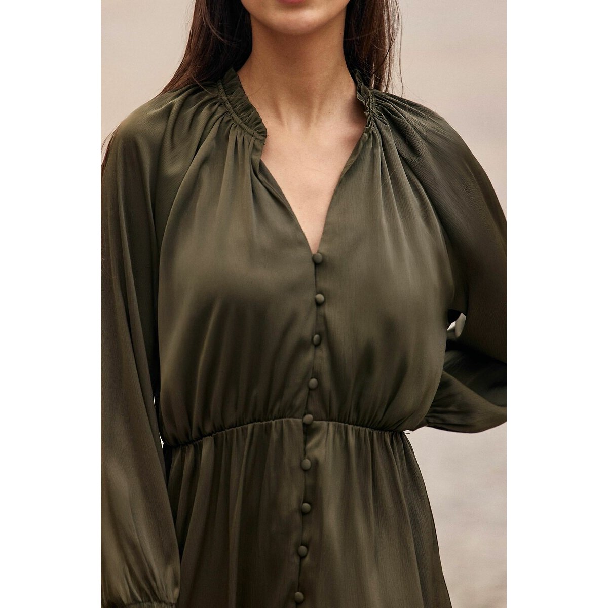 Renan V-Neck Midi Dress with Long Sleeves khaki, LA PETITE ETOILE